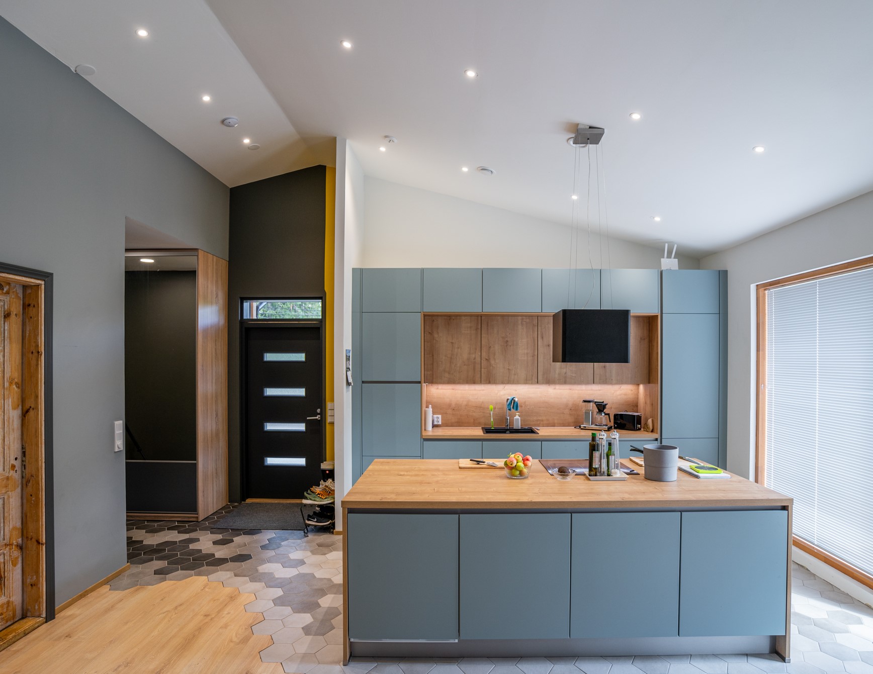 Keittiön valaistus omakotitalossa