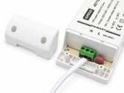 LED-muuntaja WANA 80W on suunniteltu erityisesti LED-valolistojen ja LED-nauhojen helpoksi virtal&auml;hteeksi sis&auml;tiloihin. Kuva tuotettu teko&auml;lyll&auml;.