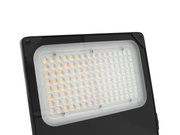 LED-Valonheitin BRIAX 100W -60&deg; avauskulma luo tasaisen ja tehokkaan valaistuksen.
